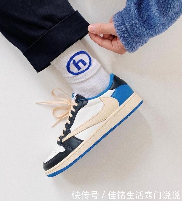 nike Sacai、BAPE 等5 款2021「最强联名球鞋」推荐!