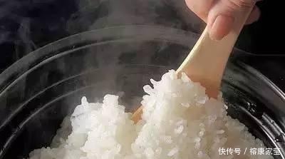  煮米饭用冷水还是热水