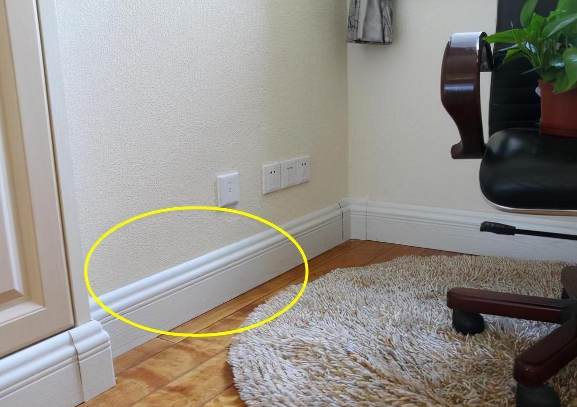 踢脚暖|很多人家里都不安地暖了,改用踢脚暖,比地暖安装简单,升温还快