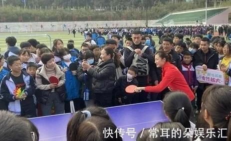 丁宁|好样的！丁宁再添新职，与4位奥运冠军走进中小学，传递国乒精神