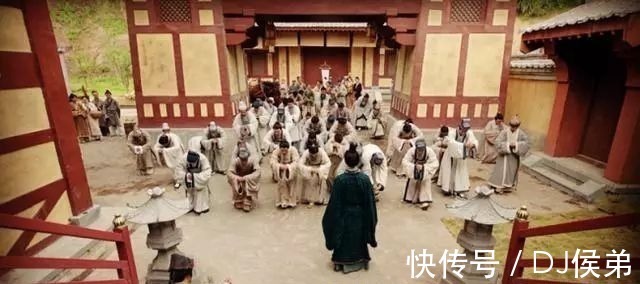 名家#才子为寡妇写了首诗,被名流贬得一无是处,如今却入选中学教材