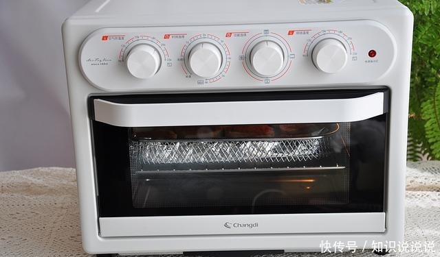 比炸馒头片还好吃的烤馍片,让你足不出户尝到烧烤摊的味道,香