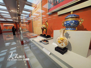 中央礼品文物管理中心|“党和国家领导人外交活动礼品展”在京举行