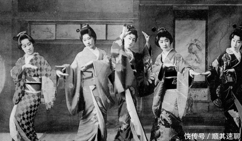 端庄|老照片:100多年前的日本艺妓,美艳端庄,如今已成夕阳产业!