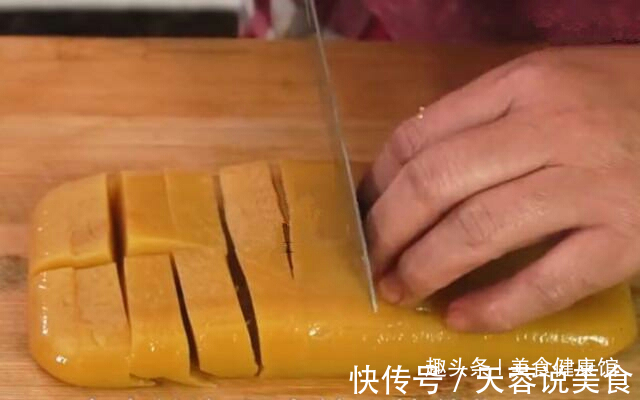 红薯最好吃的做法,不蒸不烤不烙饼,香甜可口,一口一块,真好吃