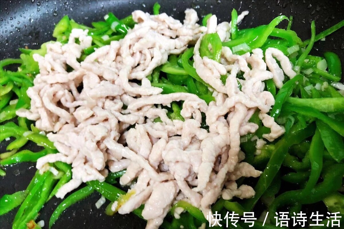 肉丝|炒瘦肉腌制时，放盐还是放淀粉都不对，教你一招，又香又滑嫩