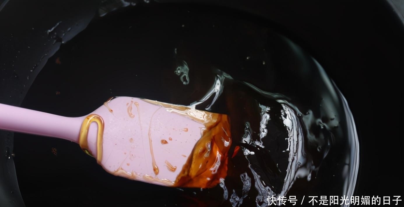 紅糖|夏天,女人別忘給自己準(zhǔn)備這零食,每天早上吃2塊,安穩(wěn)過夏天