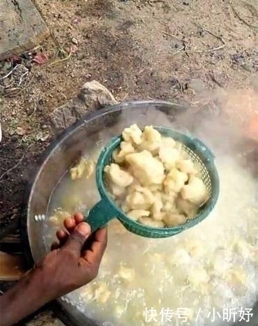 倒贴|饺子不是中国人专属,看非洲人做的饺子,吃得下去我倒贴你钱!