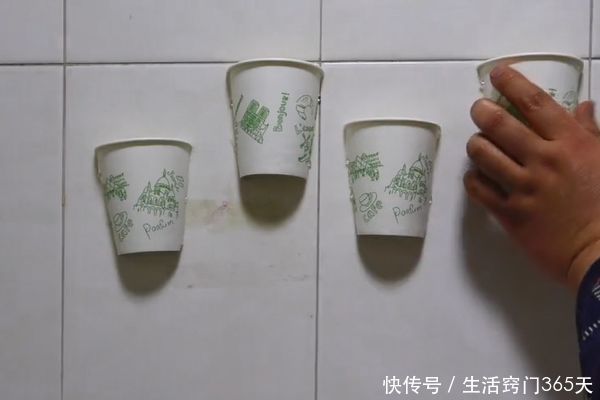 用完的一次性纸杯剪2半,粘在墙上有大作用,家里人都要抢着用!