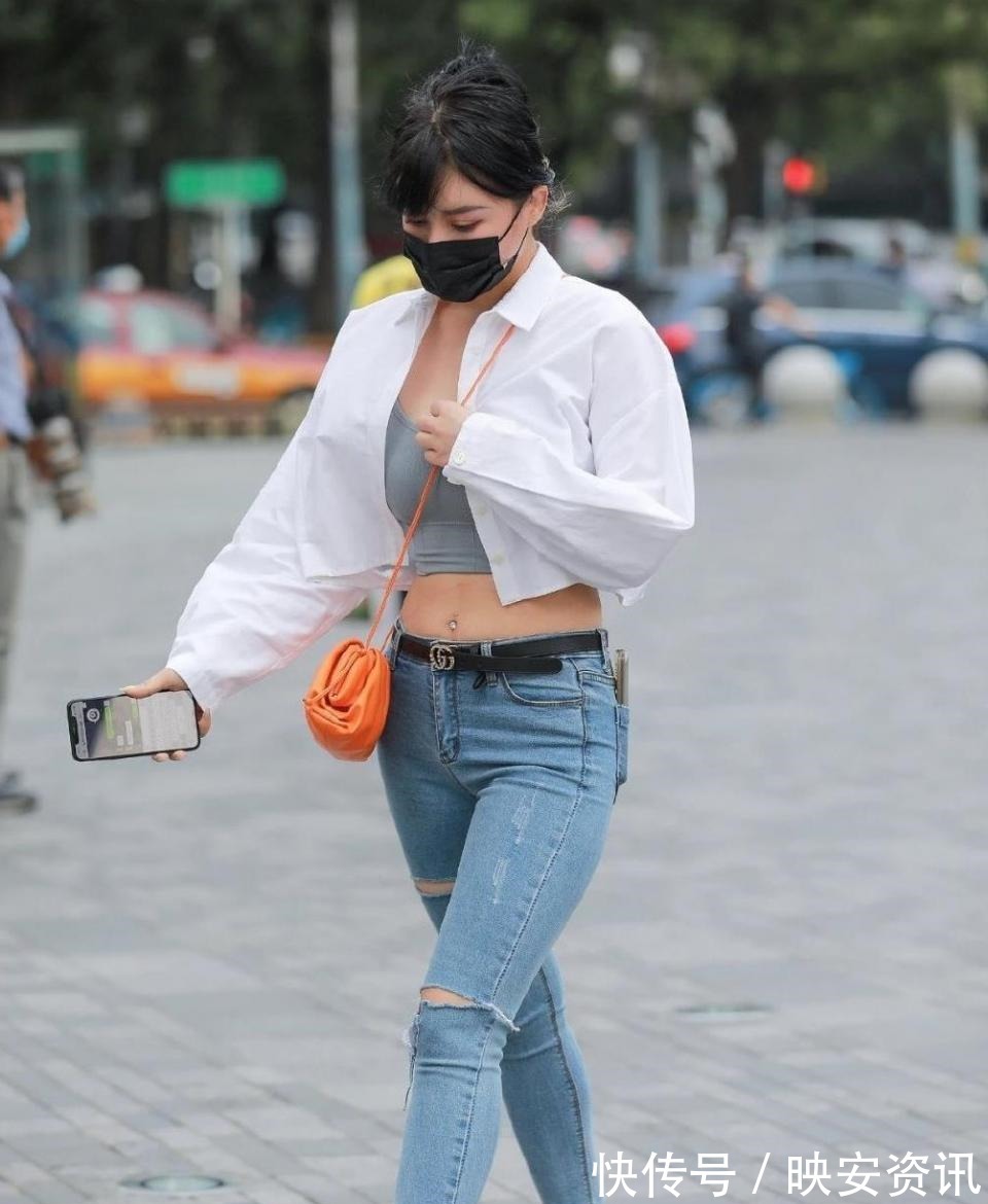 身段 很自信的80后贵妇,气场是那么的高级!是爸爸爸爸很喜欢的类型