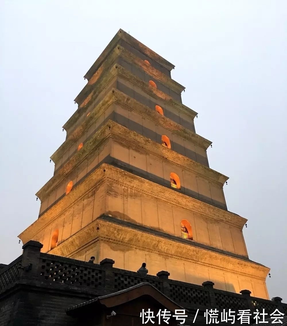 大慈恩寺|我登上了大雁塔,玄奘法师督造的大雁塔