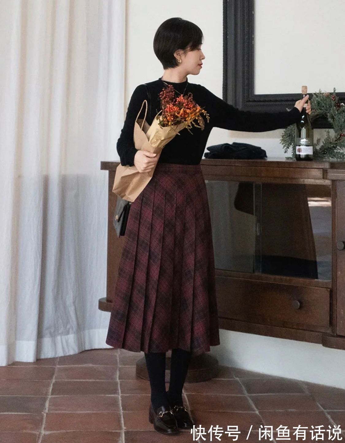 毛衣|女人40岁后不必刻意扮嫩,用“无龄感”穿搭打败年龄感,很高级