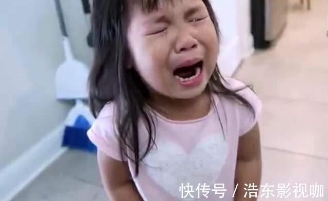 幼儿园|为什么宝宝从不在幼儿园“拉臭臭”4岁萌娃说出真相，宝妈哭了