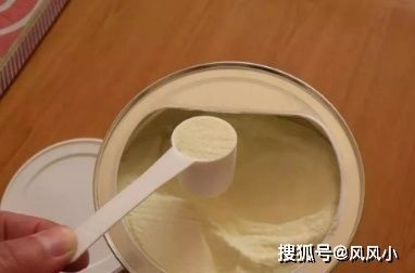 孩子|冲奶粉常犯的“误区”可能影响孩子发育,90%的新手妈妈都是错的