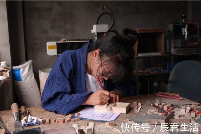 看过李子柒长大的人,讲述眼中的这个视频博主