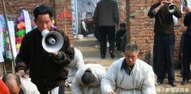 国家|“孝道”在古代有多重要?国家定了一个制度,若不孝后果很严重