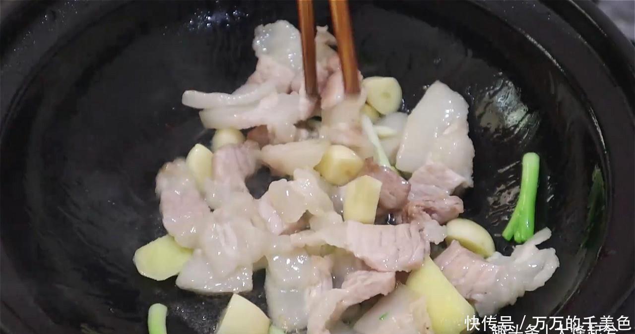 真香|香菇炖豆腐越炖越好吃,出锅满屋飘香,吃着比红烧肉还过瘾,真香