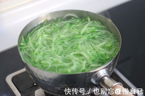肉丸|炸丸子不用油,照样外酥里嫩,这样做的天天吃都不怕