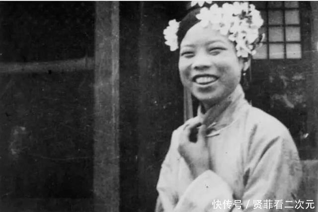 公主|晚清女性珍贵老照片:14岁的婉容,60岁的慈禧,还有蒙古族公主