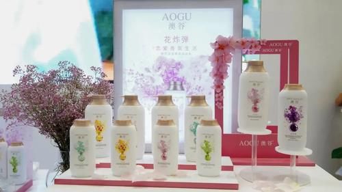 美博会|以“芯”技术赋能，阿道夫携4大品牌亮相美博会