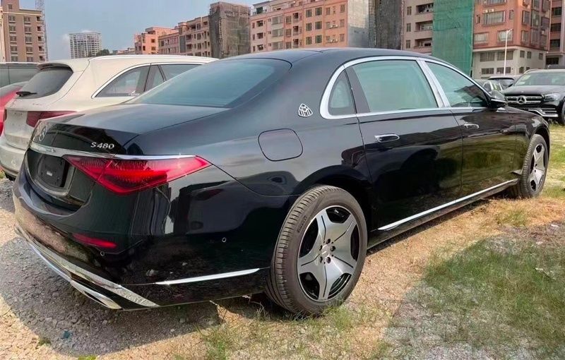 预计150万起售加价50万全新迈巴赫s级到店实拍 乐惠车 预计150万起售加价50万全新迈巴赫s级到店实拍 乐惠车