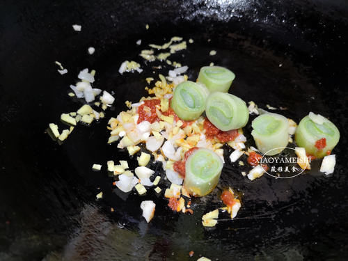 解馋|3块钱豆皮做的小零食，全家吃得好欢喜，老公：比肉还香，解馋！