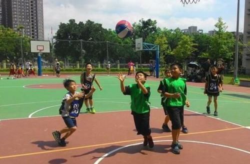 脾胃|5岁男娃脾胃衰竭,2年不长个,妇幼主任:3种“毒早餐”害了娃