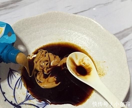 儿子坚持常年吃“它”,每一口都是钙,效果比牛奶好,16岁1米8