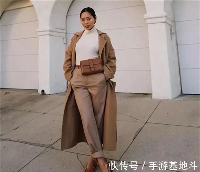 搭配 开春穿搭模板大衣+烟管裤=又飒又美,适合30到60岁女性!