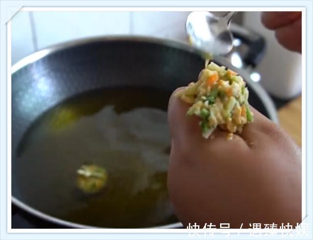 萝卜|萝卜丸子要想好吃,这种食材很关键,不加一滴水,外酥里嫩真好吃