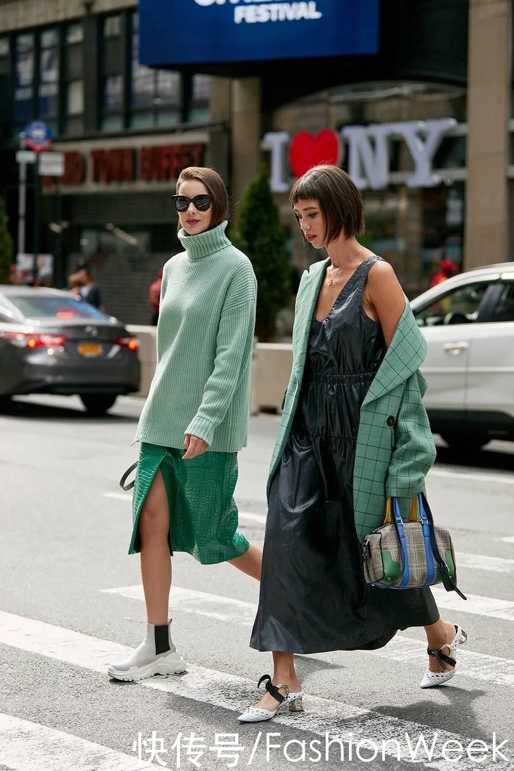 时髦人的秋冬，没点吸睛色彩怎么行