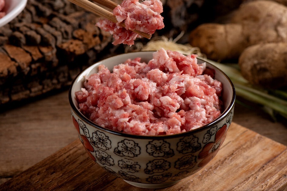 包饺子,调肉馅很重要,牢记2放2不放,肉馅鲜嫩多汁,香喷喷的