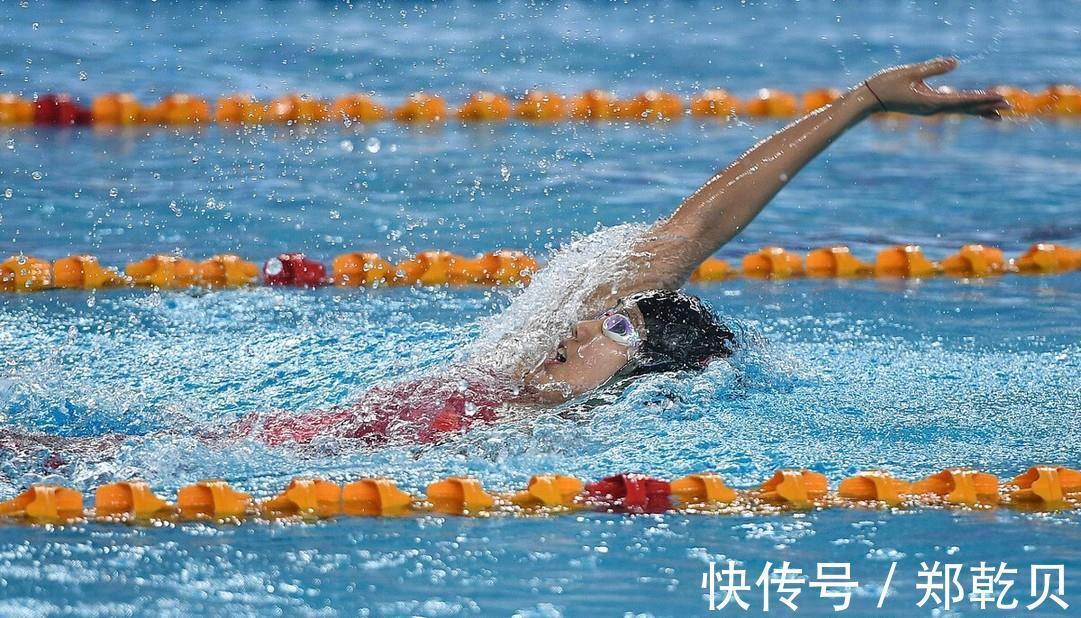 何诗蓓|短池世锦赛张雨霏50蝶第三挺进决赛，何诗蓓破100自赛会纪录夺冠