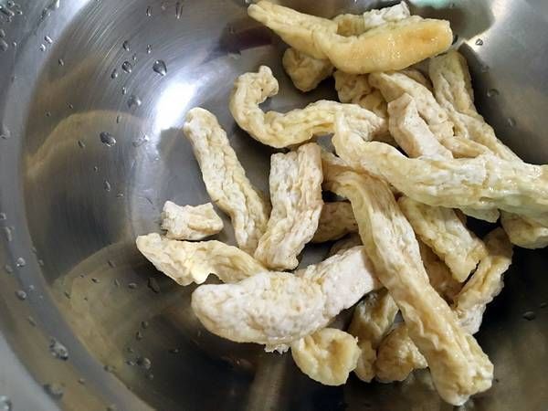 三文鱼头|不管在家炖是什么品种鱼,用了这一招,保证炖出奶白汤,鲜美无腥味