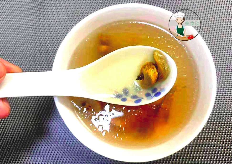 秋天,吃红枣桂圆不如吃此,煲汤甘甜润燥,容易上火的人多喝点