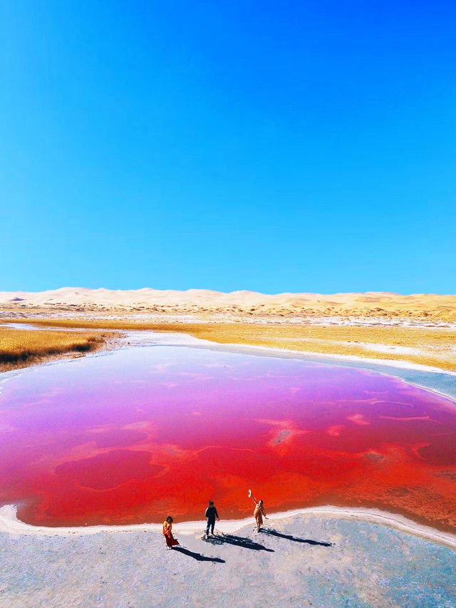 邂逅红色湖泊｜穿越无人区｜腾格里沙漠玩法