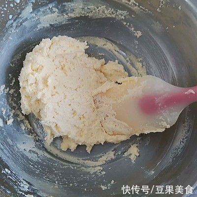 布列塔尼|布列塔尼饼干一端上来，锅里的米饭都变成了摆设