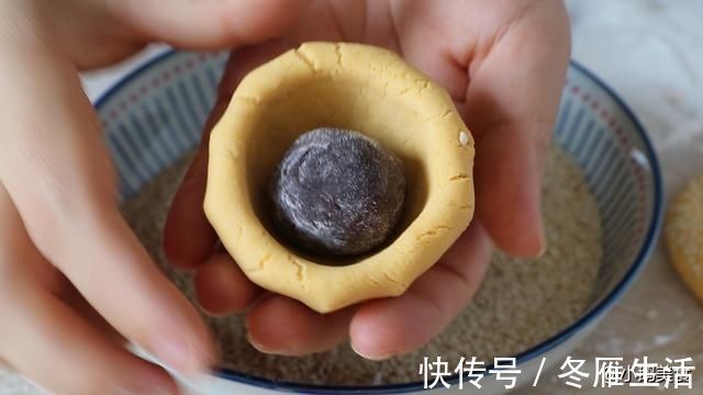 糯米粉|红薯这吃法太香了，老做法教会你，春节家宴做一锅，端上桌就扫光