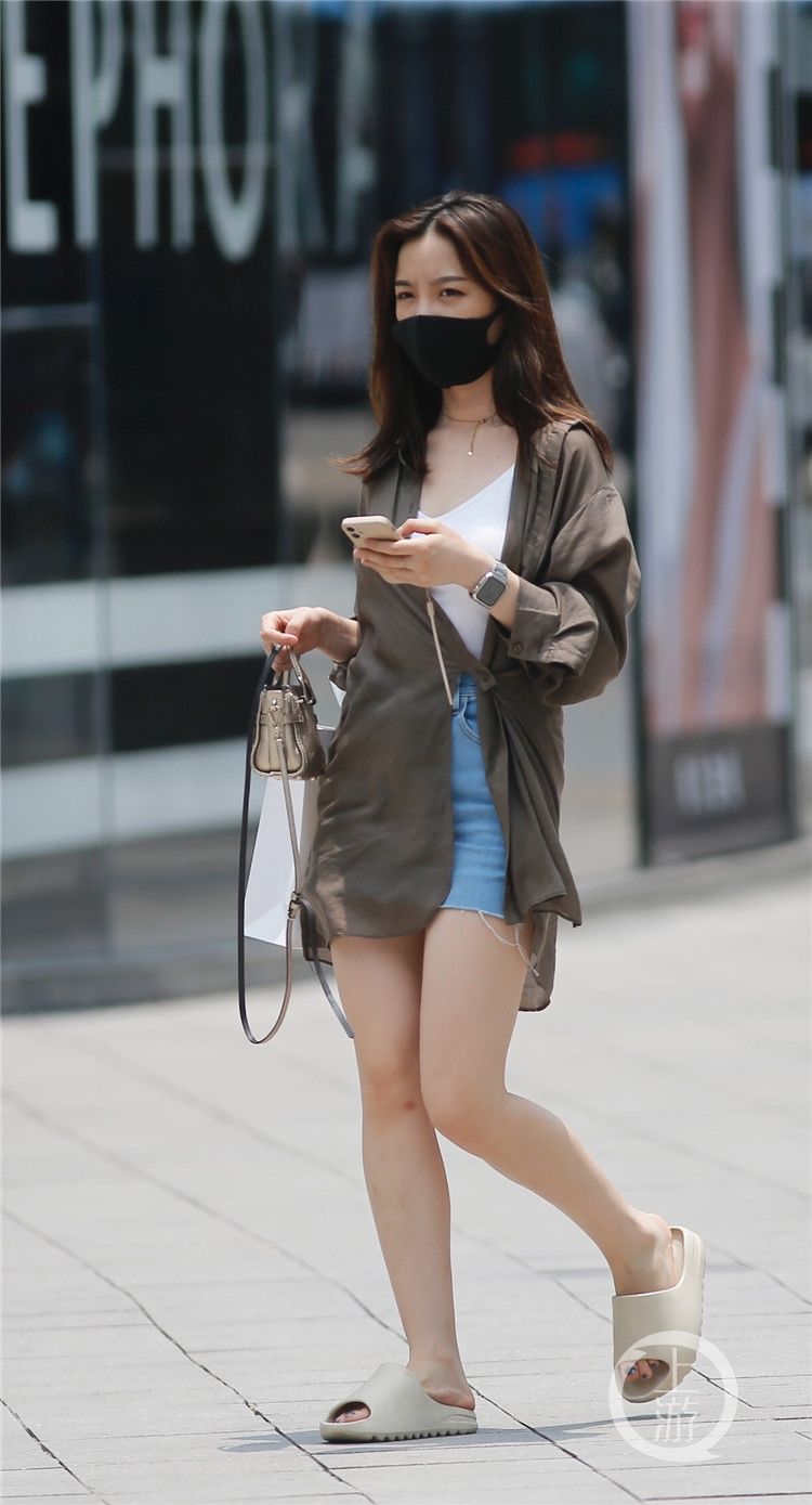 重庆|夏日炎炎重庆美女清凉出行