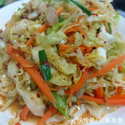 大厨不会告诉你的不放油的_麻辣包菜丝小窍门