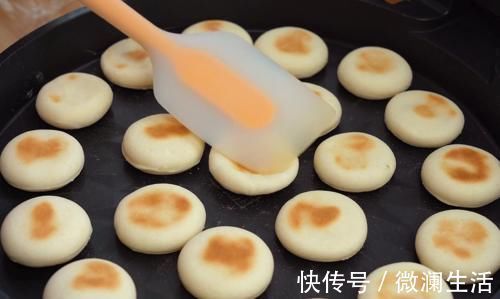 奶香小发面饼，全程不加一滴油，绿色营养又美味，老人小孩都能吃