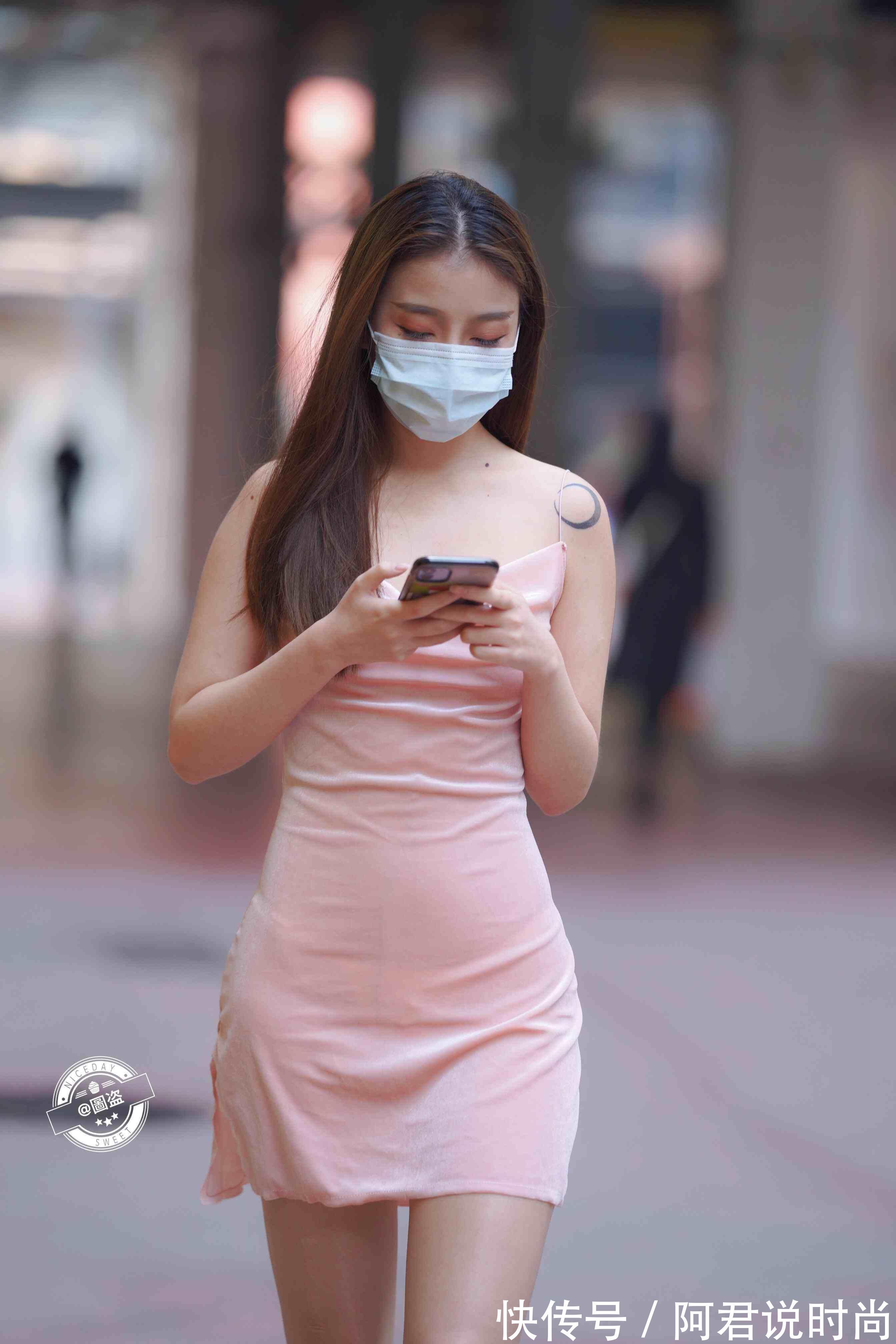 格调|精致优雅的连衣裙穿搭展现时尚的格调，简约也是一种美，凸显优势