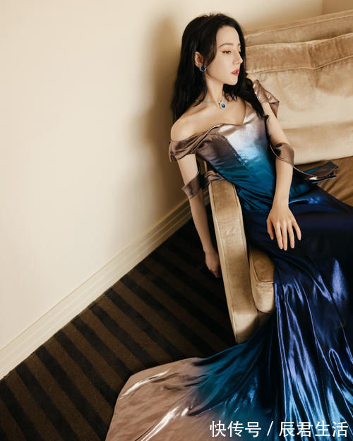 葡萄妆|热巴刘雯都爱上的“冰透葡萄妆”,简直又仙又欲,还特别容易上手