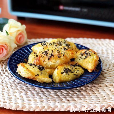 这道美滋滋的香蕉酥，一学就会，一上桌就被哄抢一空