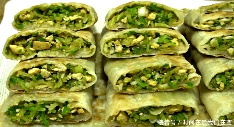 立春后,我家早餐常吃它,锅中一烙,皮薄馅多,简单又下饭