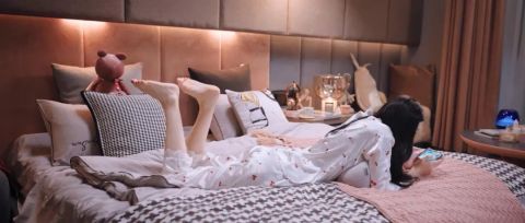 演员|开播4天就拿下8个冠军，迪丽热巴终于告别女演员的“尴尬”了？