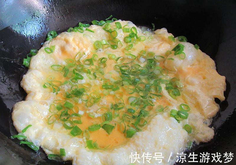 别看它是佐餐的咸菜,加上鸡蛋,就是人人都夸的一道开胃下饭菜