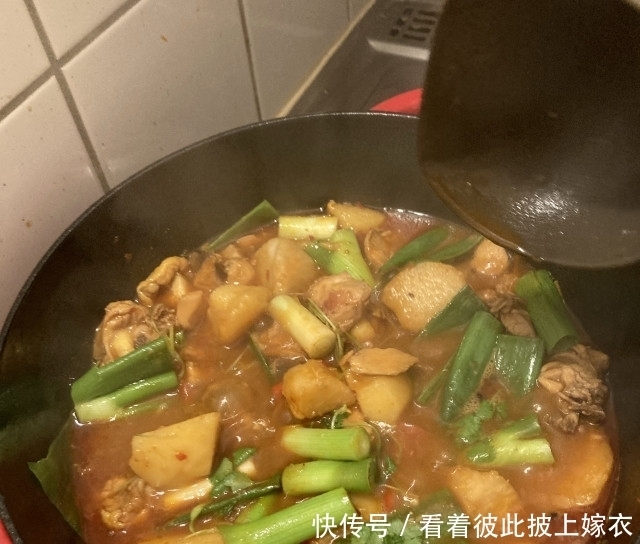芋儿鸡,鸡肉很鲜嫩,味道非常好