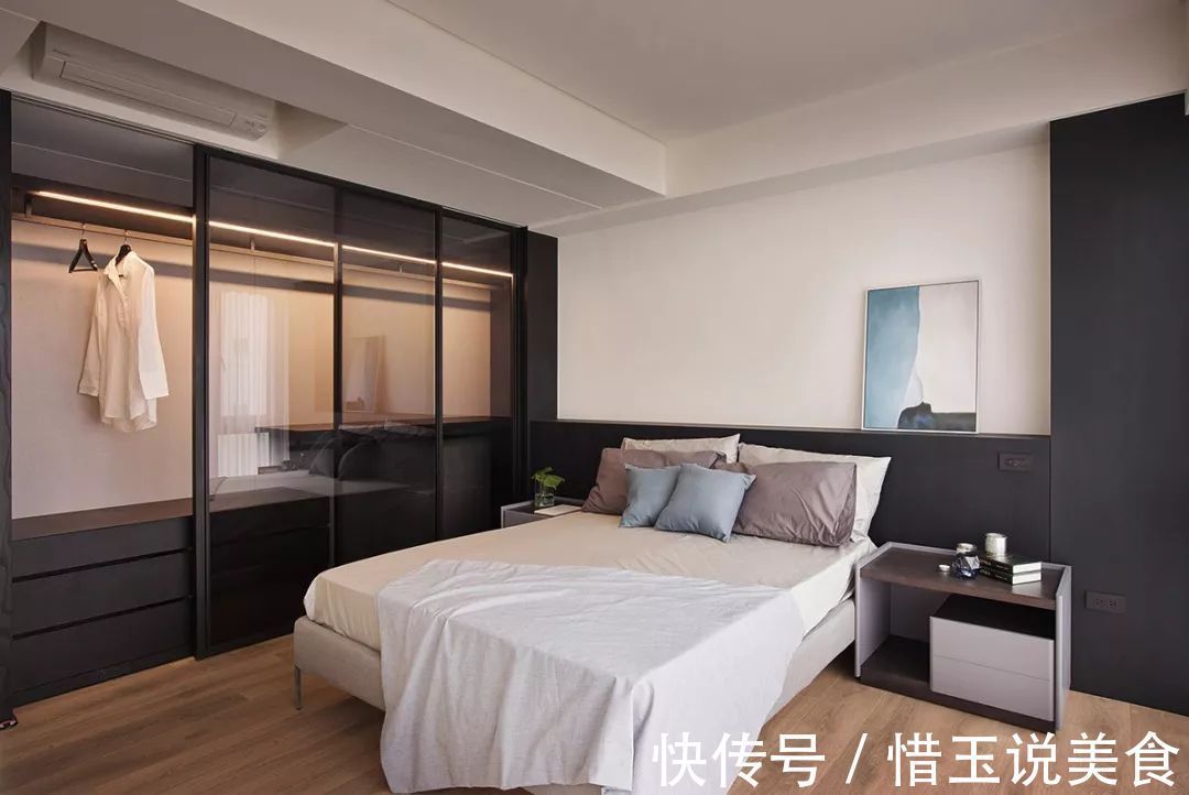 卧室内|还在买衣柜现在流行“挖墙”装衣橱!