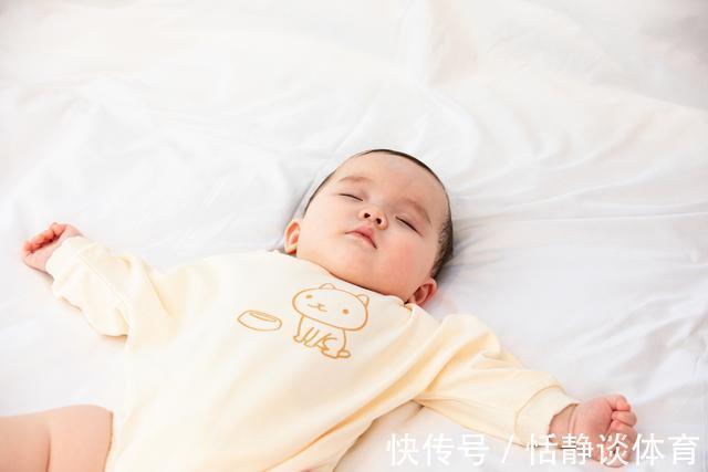 生病|2个月前宝宝“含着泪活”,不是撒娇也非生病,大多和妈妈有关